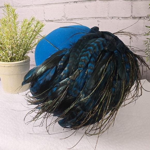 Blue Feathered Vintage Hat, 100% Wool Electric Blue With Esqusite Feather Detail - Picture 4 of 7